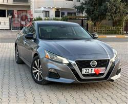 نيسان ألتيما